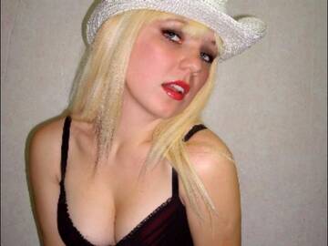 Foto publica di blonde_doll